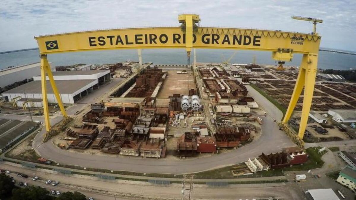 Retorno do estaleiro Rio Grande, com navio Siem Helix I da Ecovix, irá movimentar as atividades navais e gerar muitas vagas de emprego para comunidade local