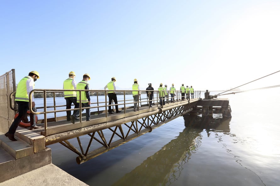 As obras e projetos em desenvolvimento nos portos do Paraná foram apresentados, nesta sexta-feira (10), para representantes da Agência Nacional de Transportes Terrestres (ANTT) e ministérios da Infraestrutura (Minfra) e Economia. Fonte: Claudio Neves