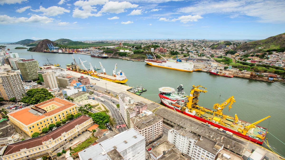 O leilão de privatização da Codesa agora conta com nova data, segundo o BNDES, e acontecerá no dia 30 de março, visando o início da desestatização dos portos brasileiros