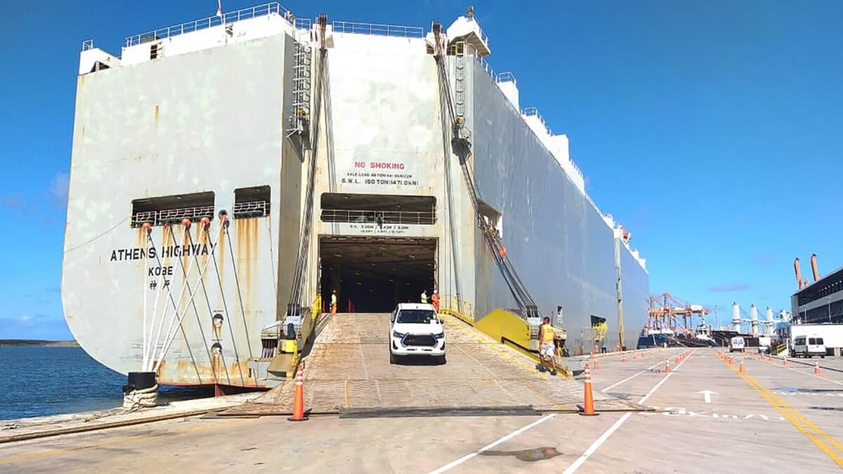 O setor portuário e o transporte de cargas dentro do Porto de Suape serão beneficiados com a chegada das empresas K-Line e Nexus para o hub de veículos do local