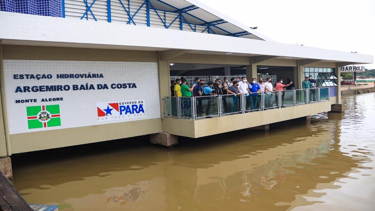 O Governo do Pará entregou as obras de reconstrução do Terminal Hidroviário de Monte Alegre nesta semana e o porto agora é administrado sob as determinações da Antaq para as operações de embarque e desembarque