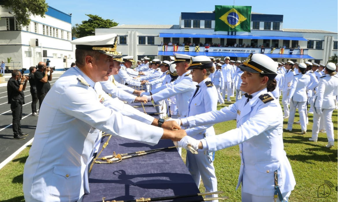 Concurso Marinha 2025: edital publicado com 153 vagas para o Colégio Naval e salários atrativos — veja quem pode participar, como se inscrever e datas das provas