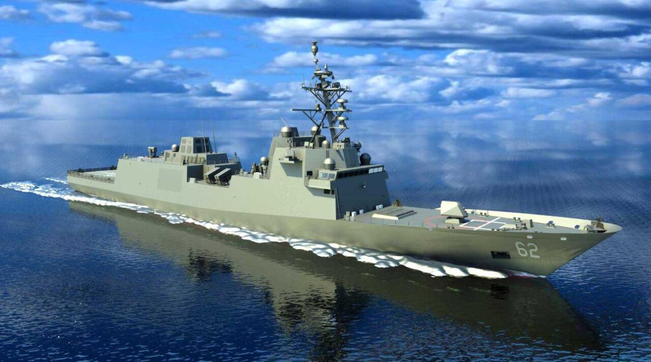 Fragata USS Constellation da Marinha dos EUA em construção naval, classe Fincantieri, navegando em mar calmo sob céu azul. Imagem: Divulgação/Poder Naval